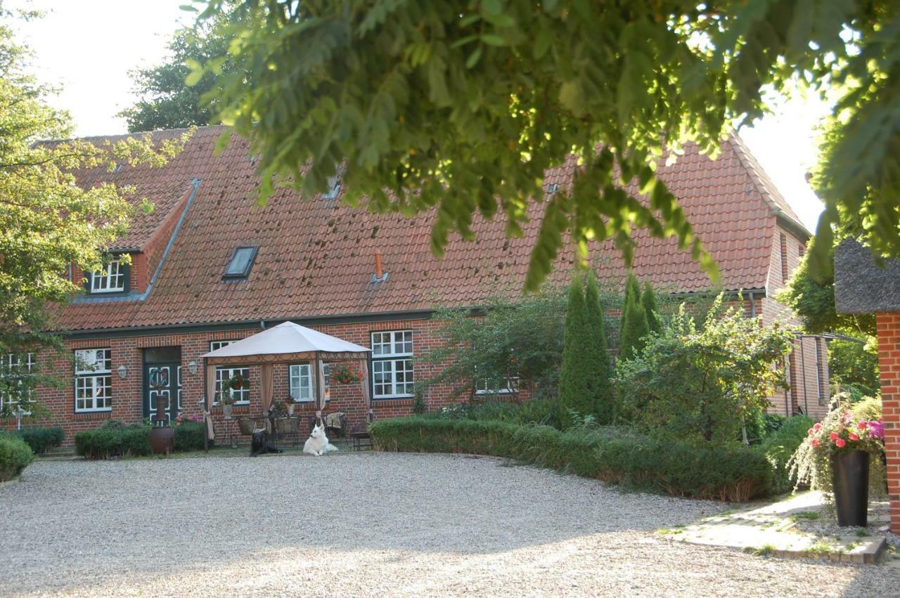 Ostseepferdehof Neukirchen  외부 사진